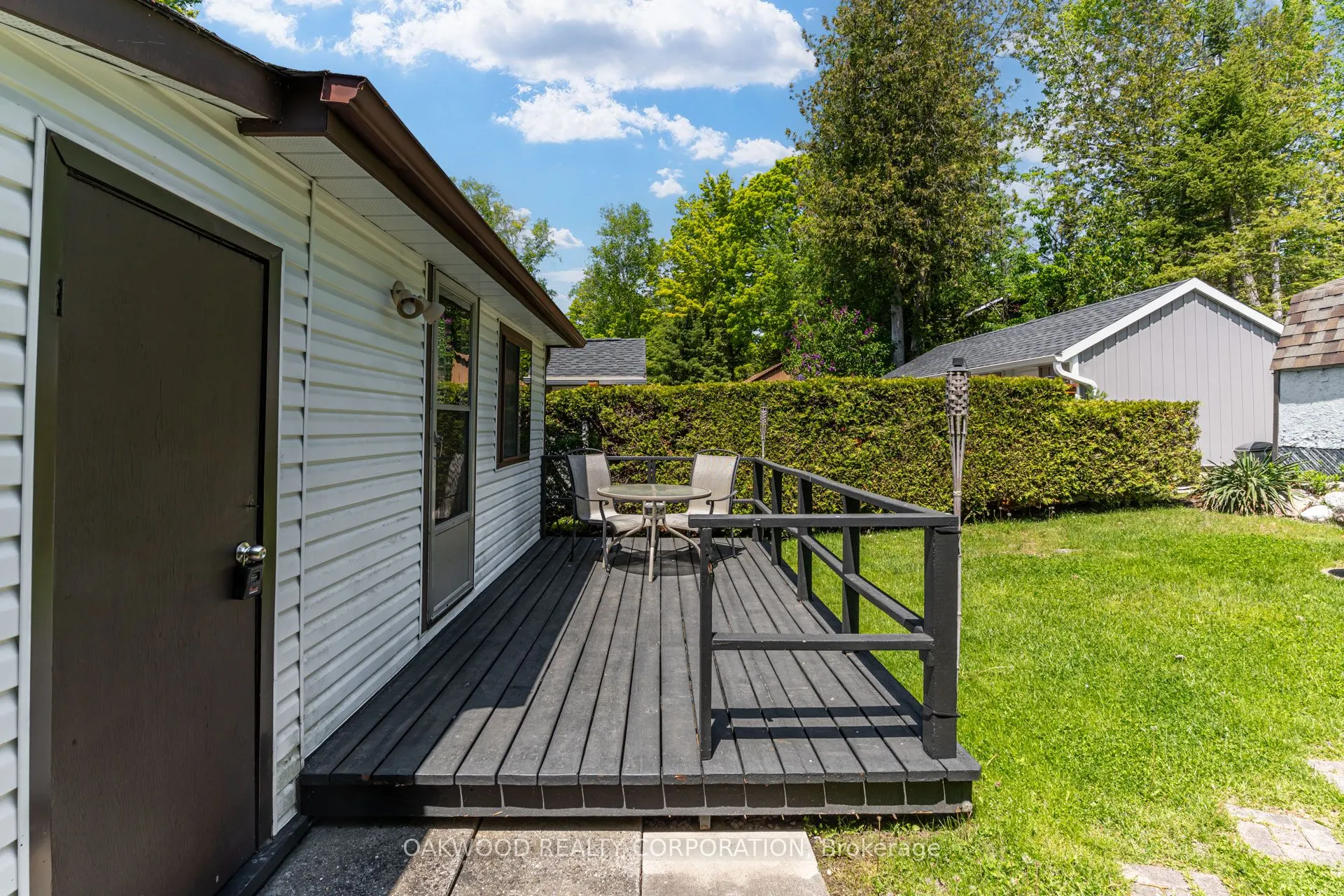 1981 Tiny Beaches Road S