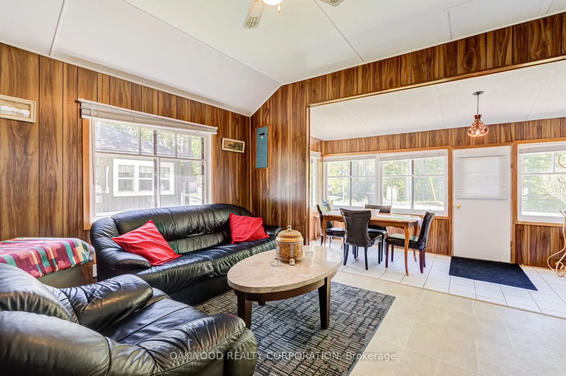 1981 Tiny Beaches Road S