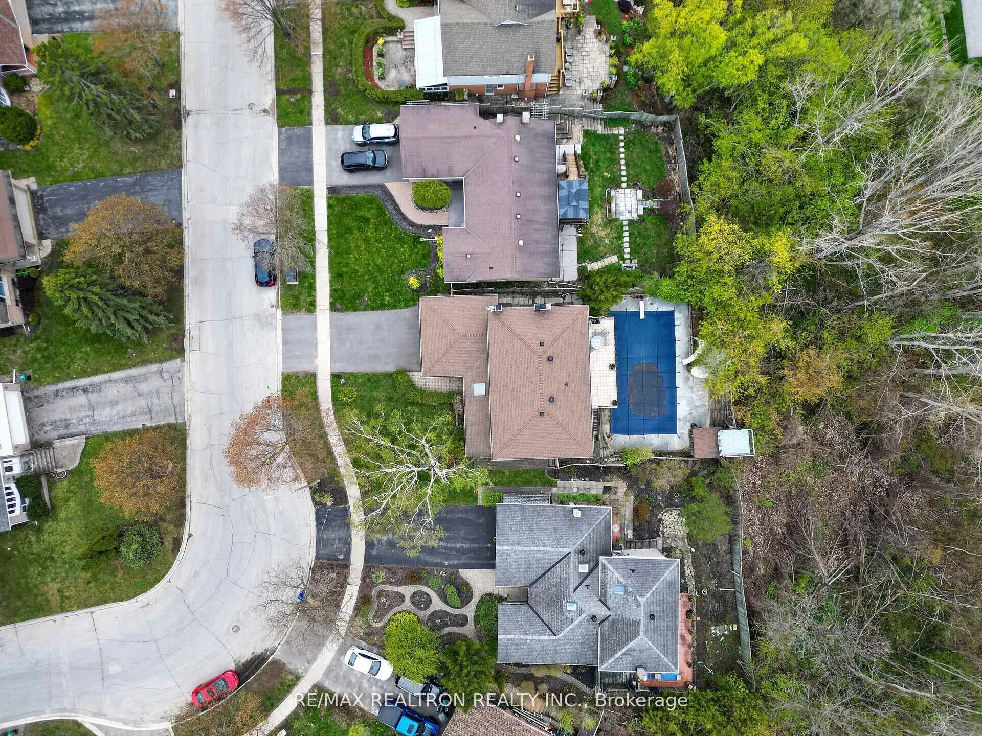 18 Debra Crescent