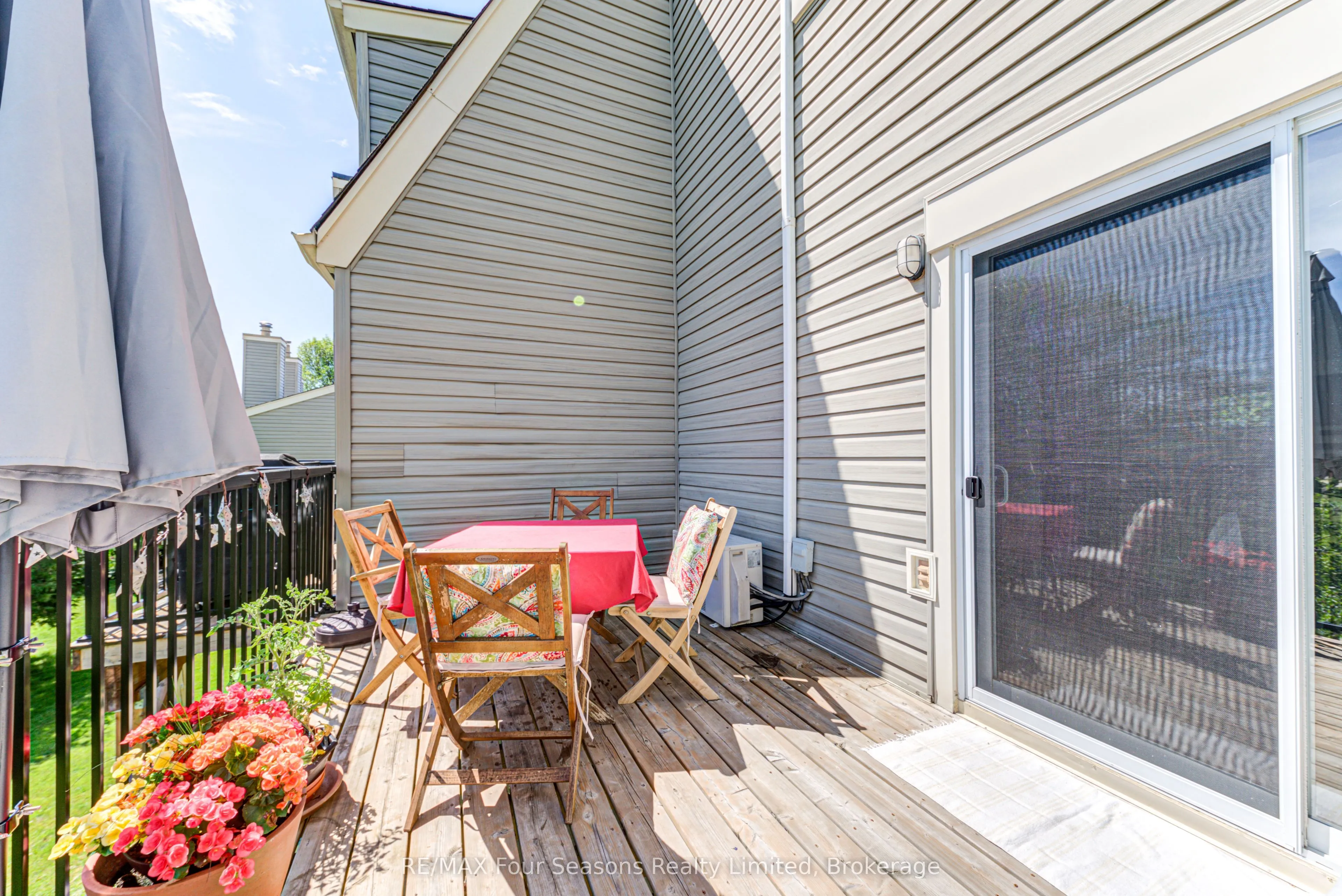 471 Oxbow Crescent #11