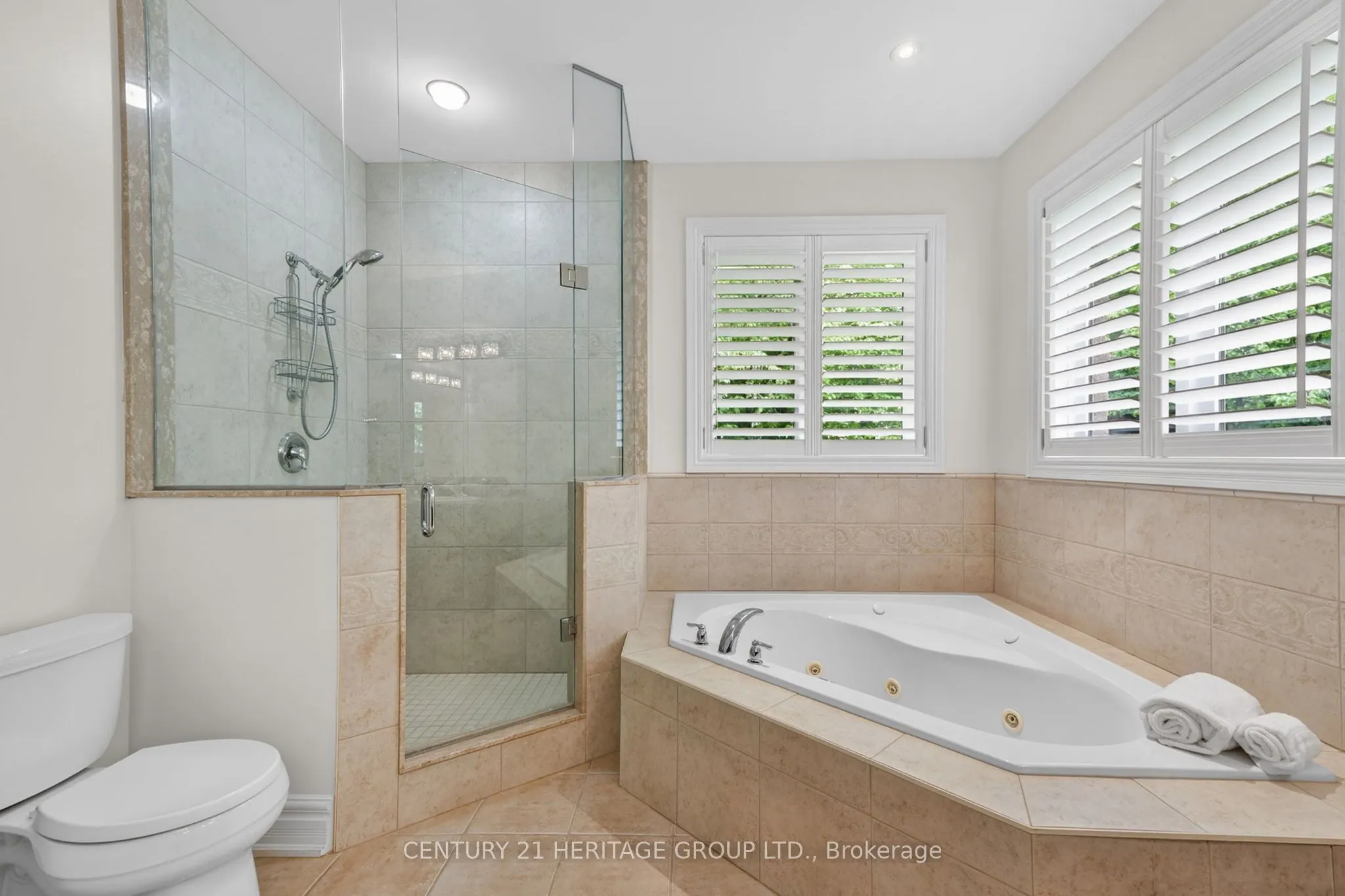 22 Lloyd Cook Drive E