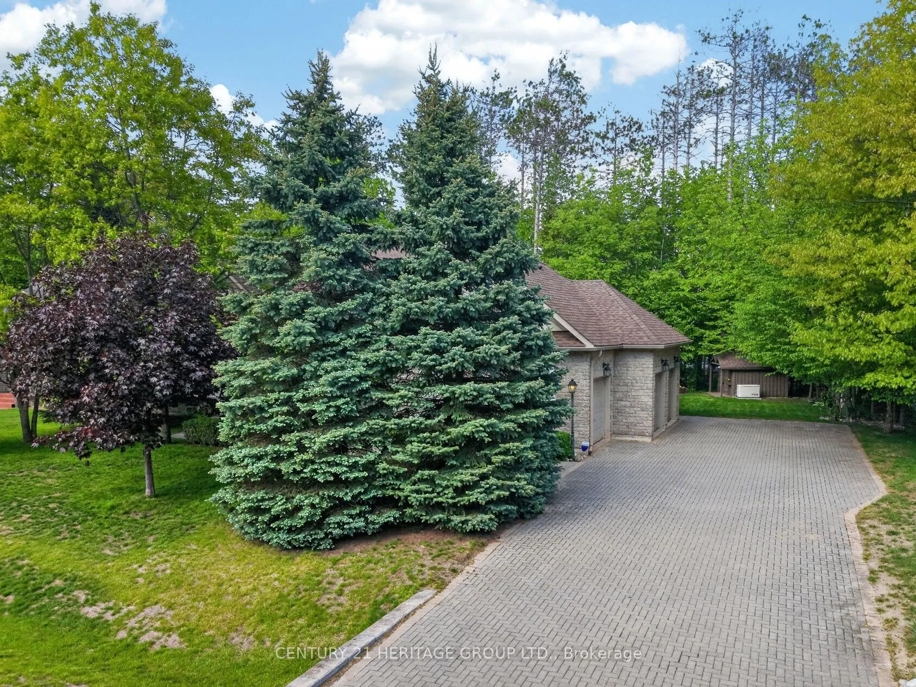22 Lloyd Cook Drive E