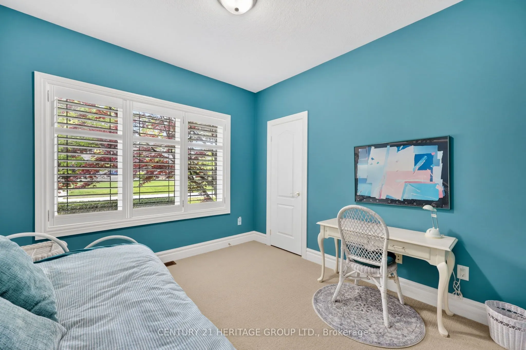 22 Lloyd Cook Drive E