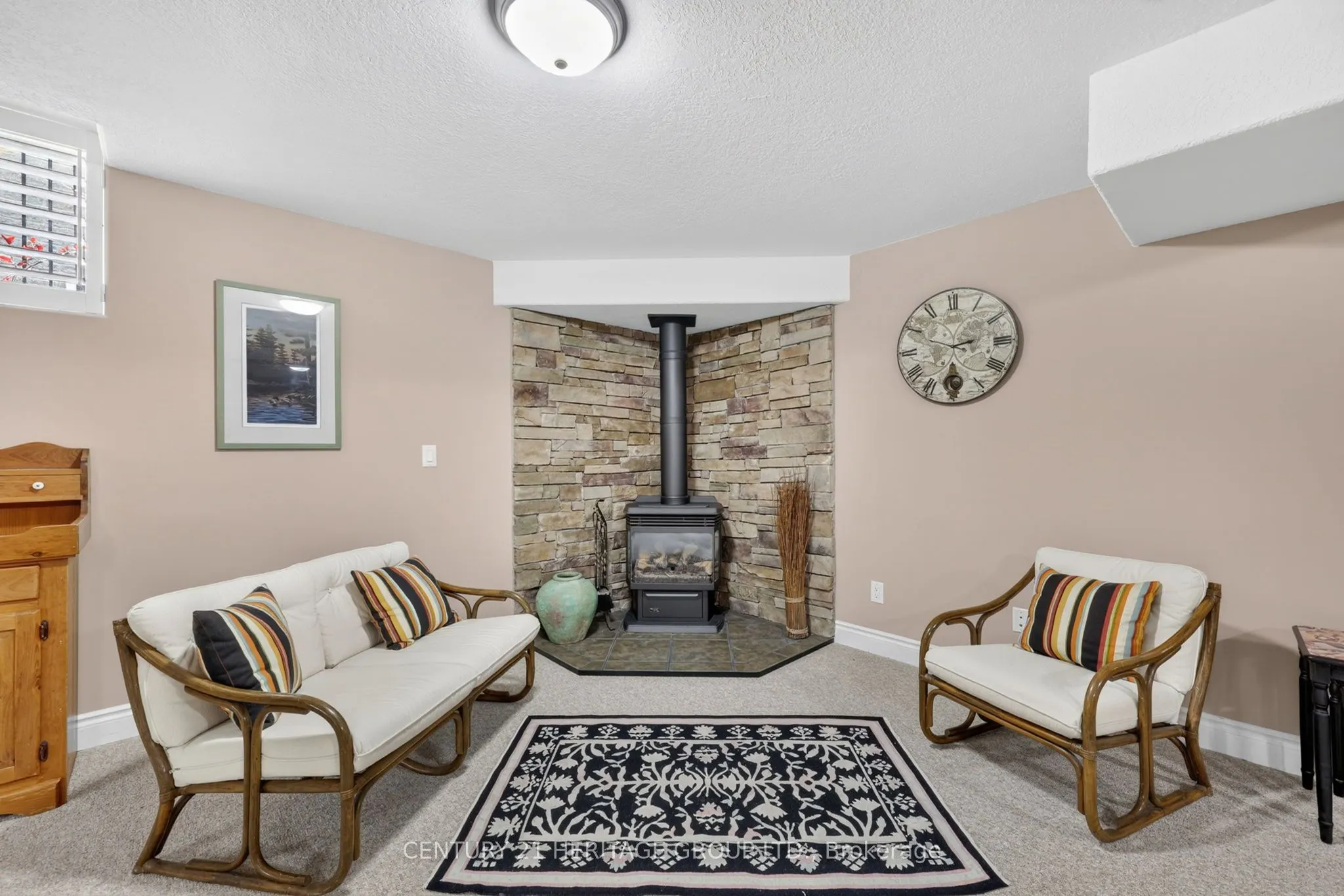 22 Lloyd Cook Drive E