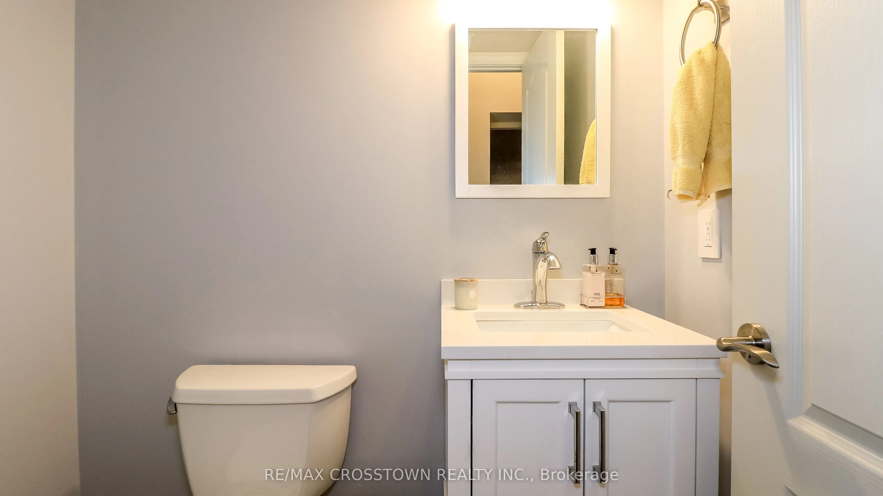 183 Lakeshore Road W