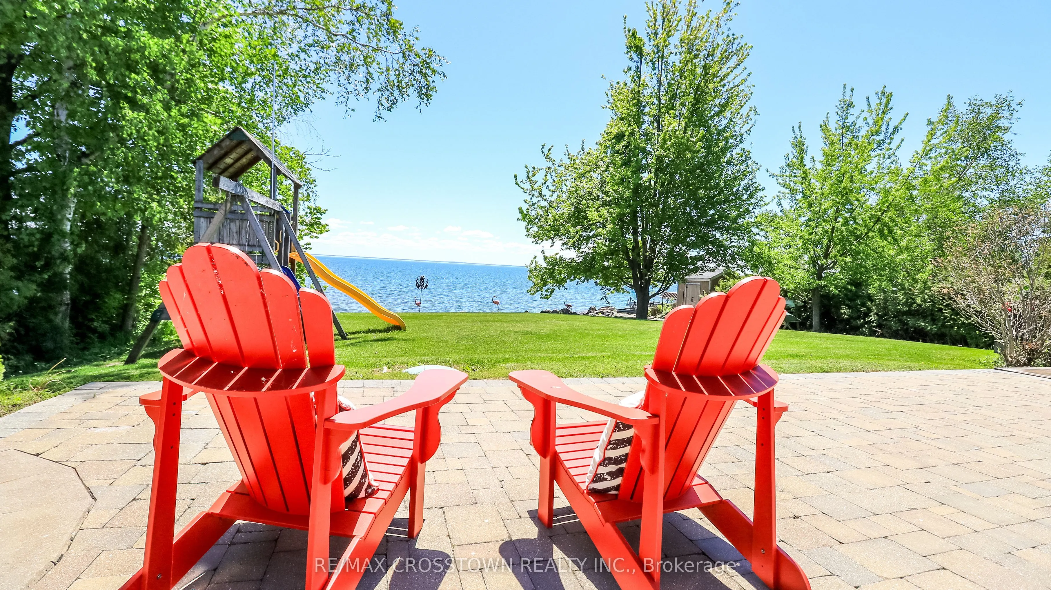 183 Lakeshore Road W