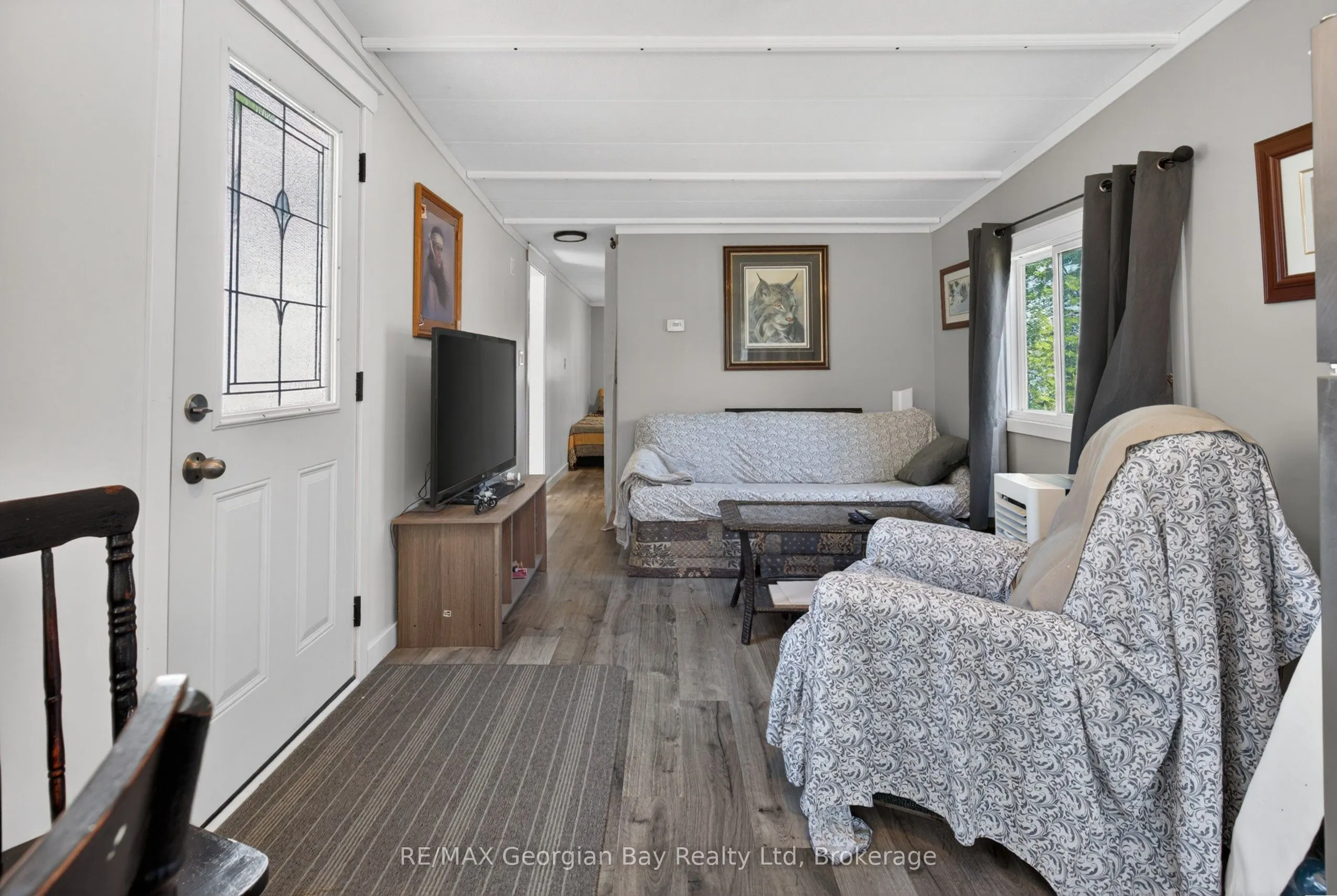24 Lakeshore Road