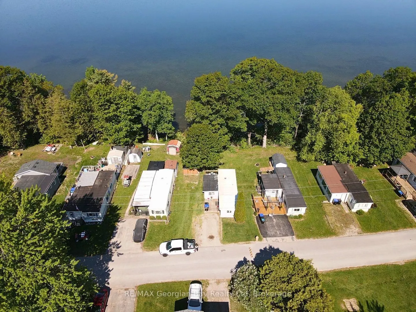 24 Lakeshore Road