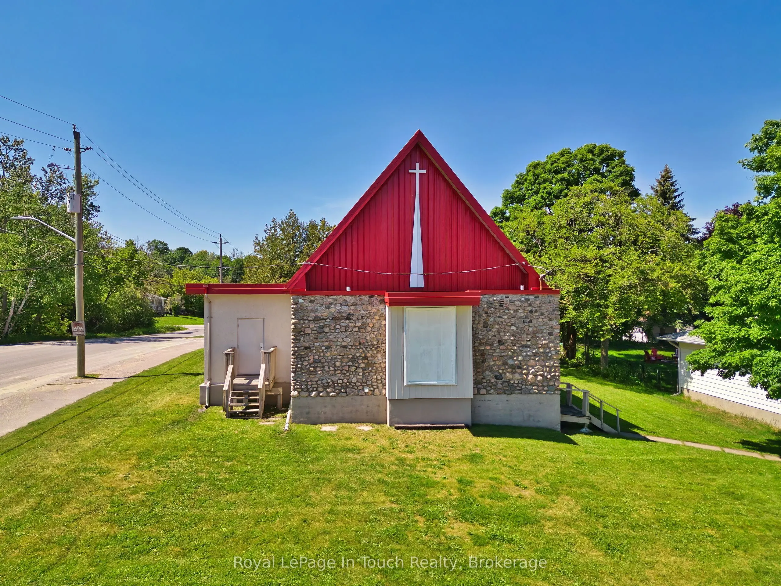 396 ASSINIBOIA Street