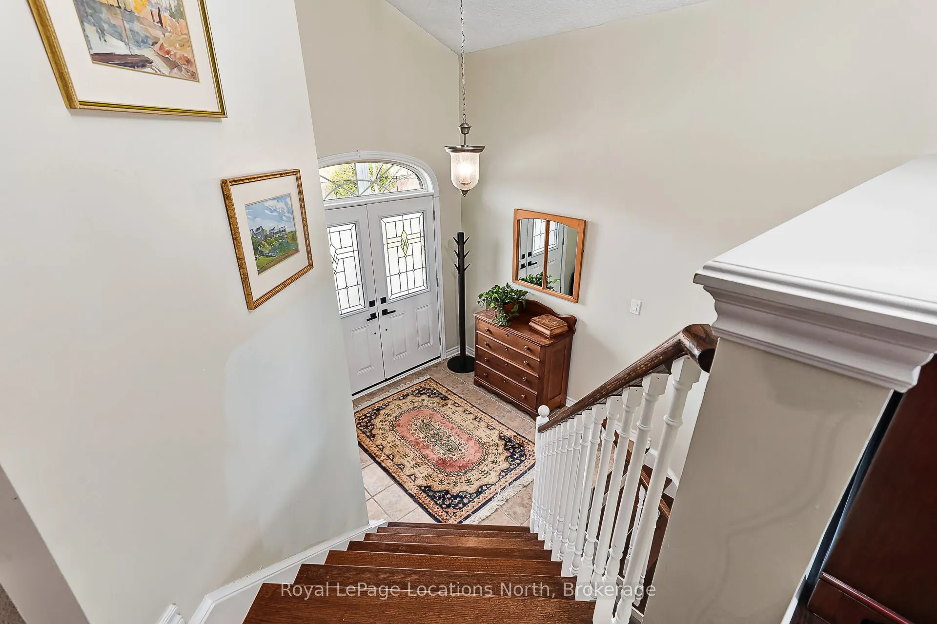 6 Thomas Drive