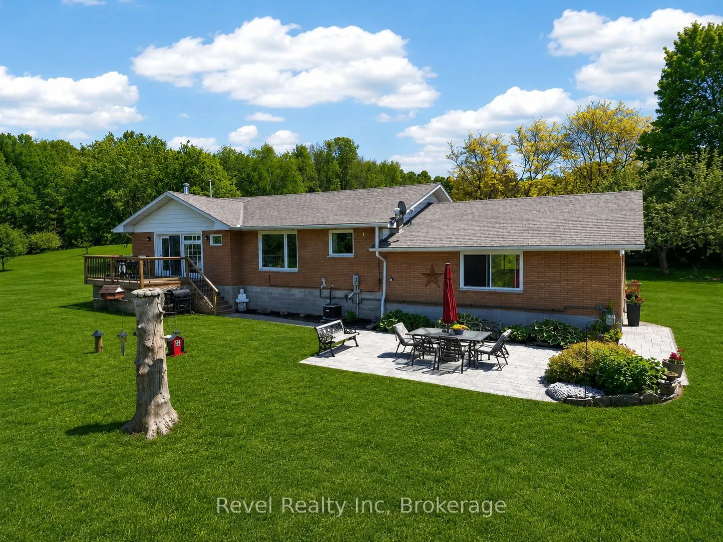 2391 Rumney Road