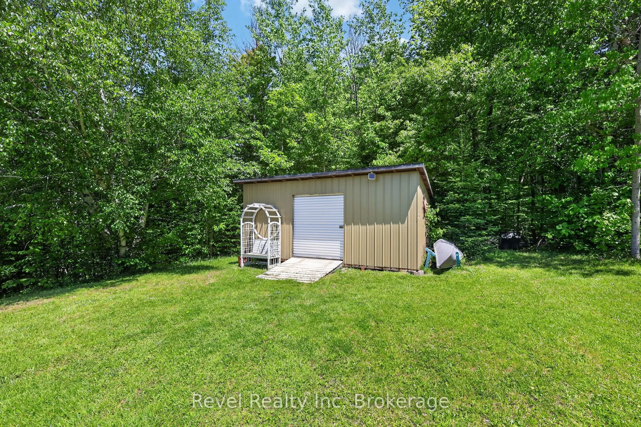 2391 Rumney Road