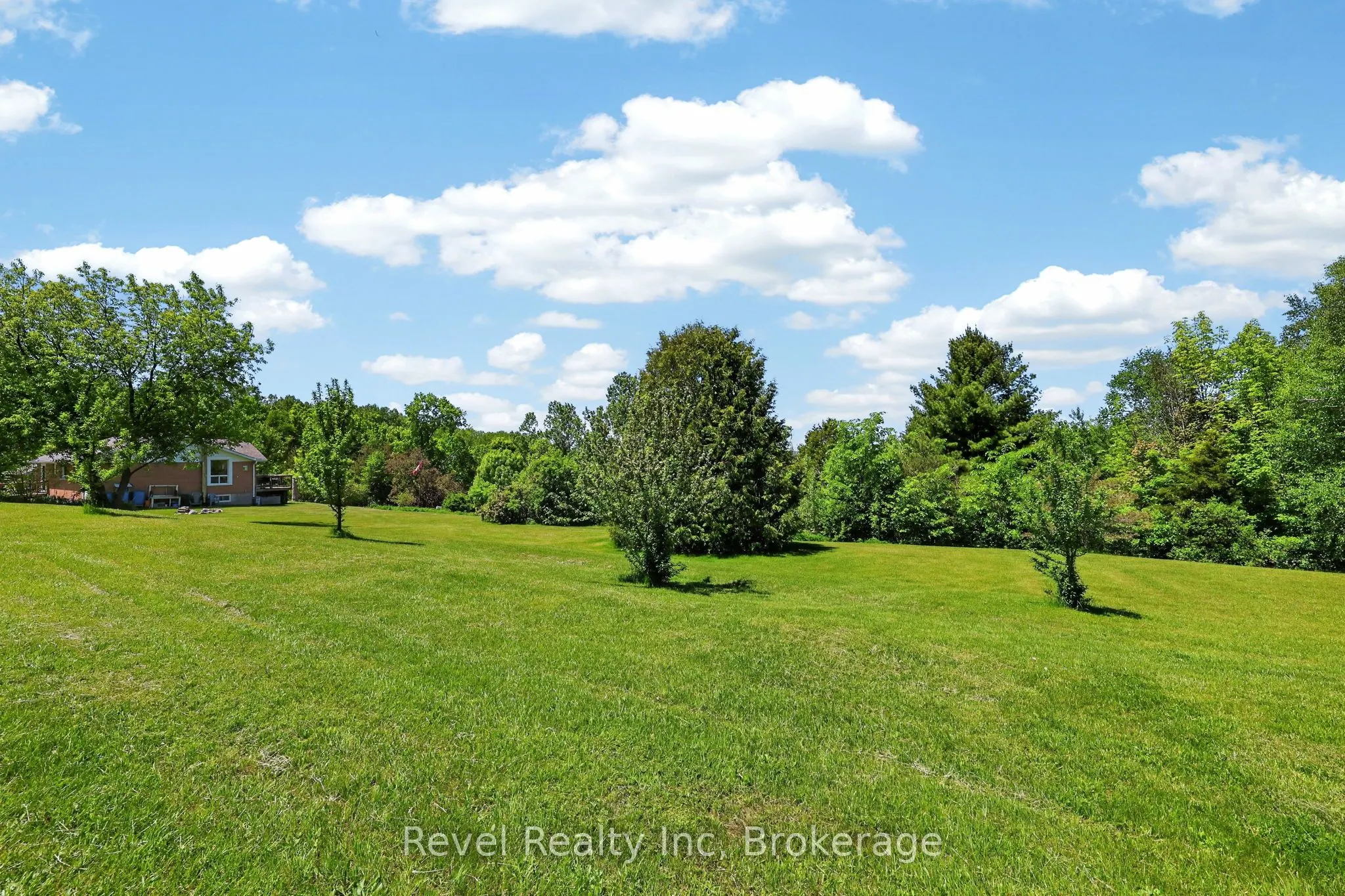 2391 Rumney Road