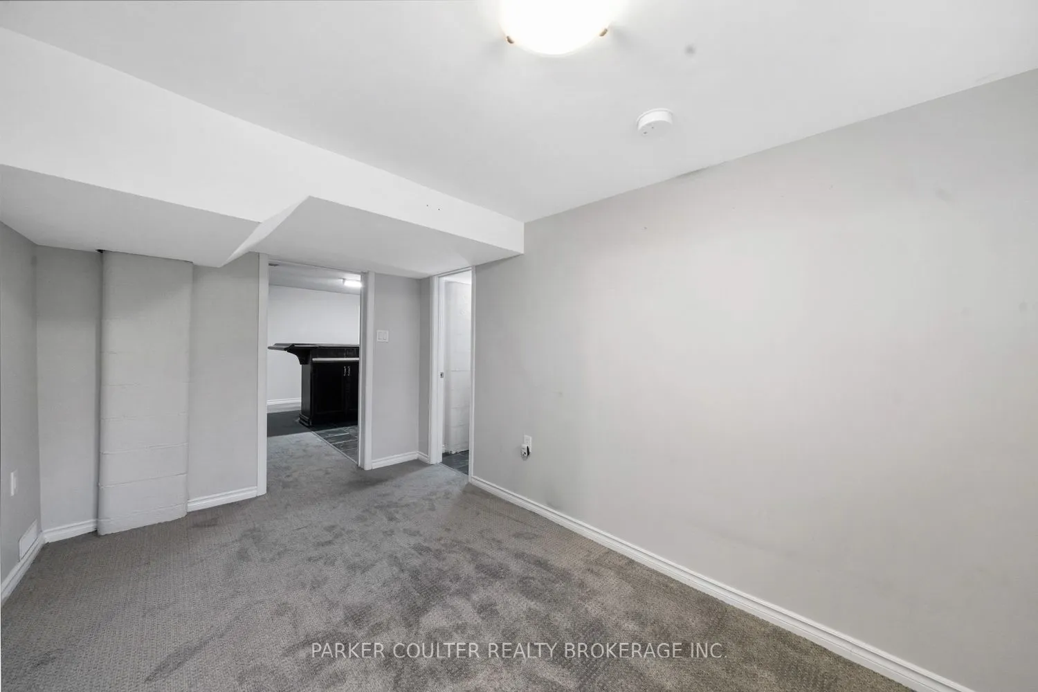 7 Oakley Park Square
