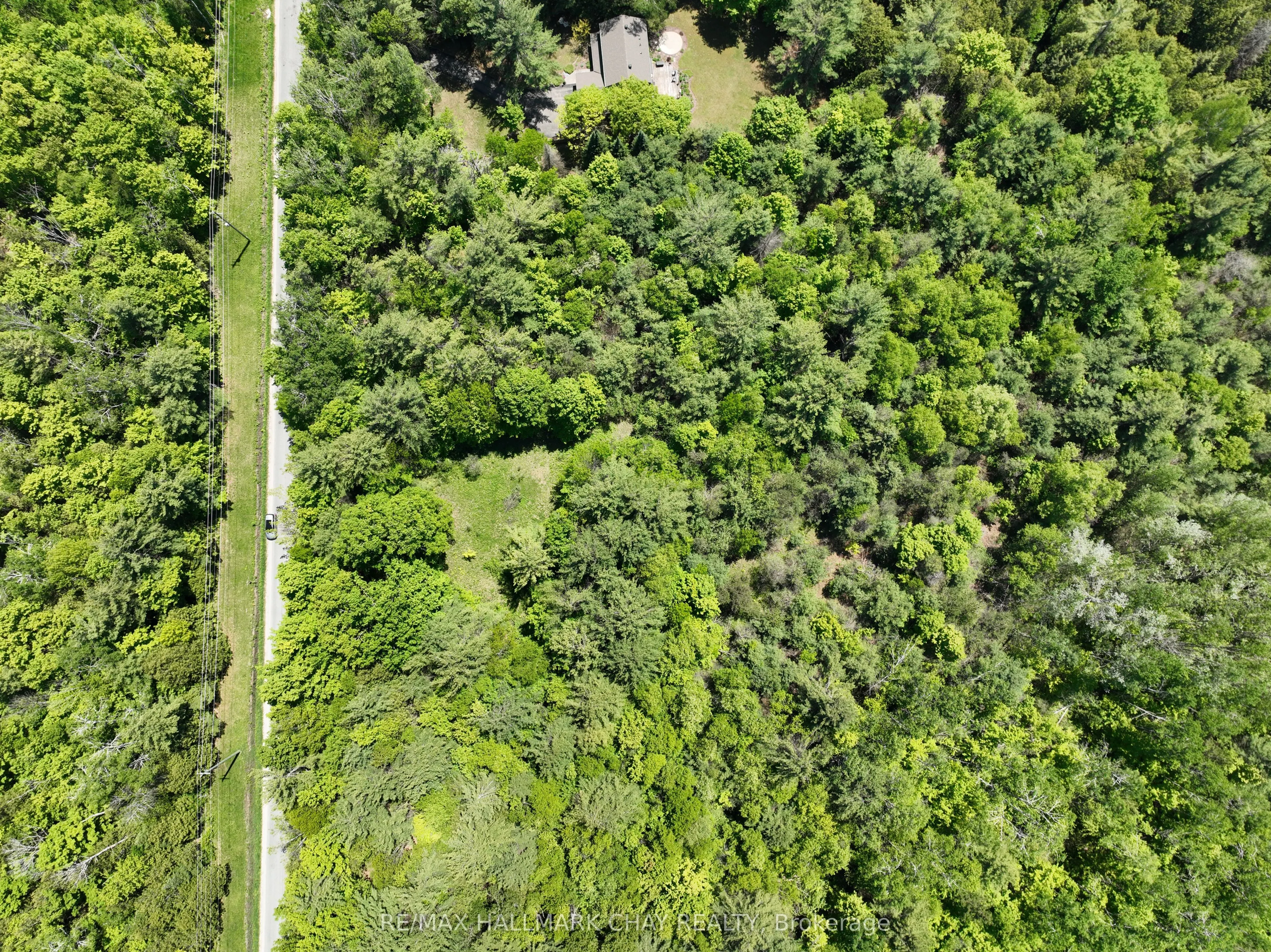 1676 Old Second Road S