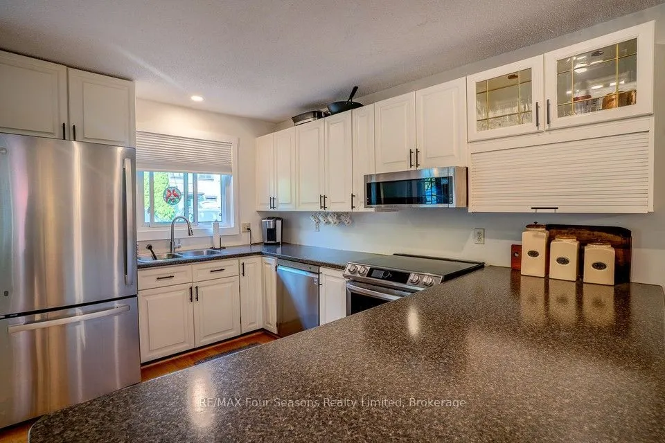 158 Escarpment Crescent #158