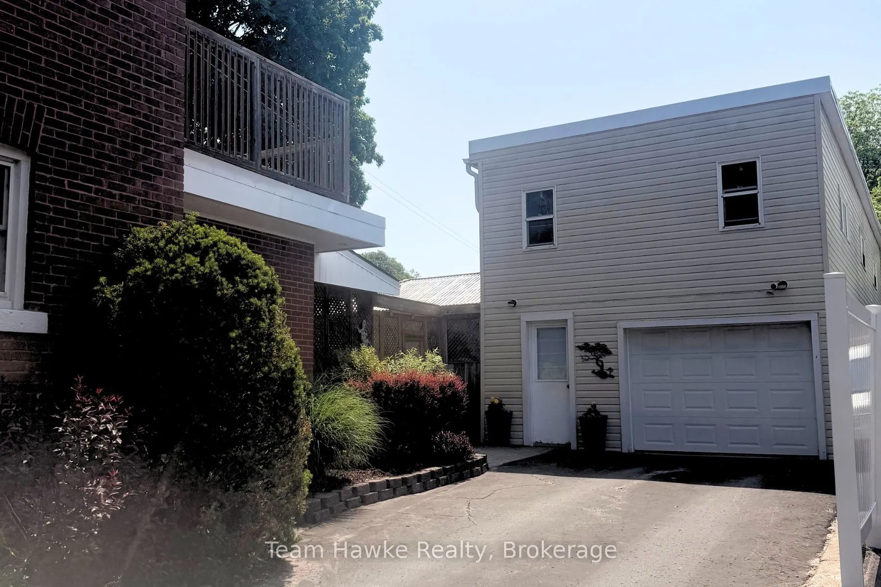 443 Elizabeth Street