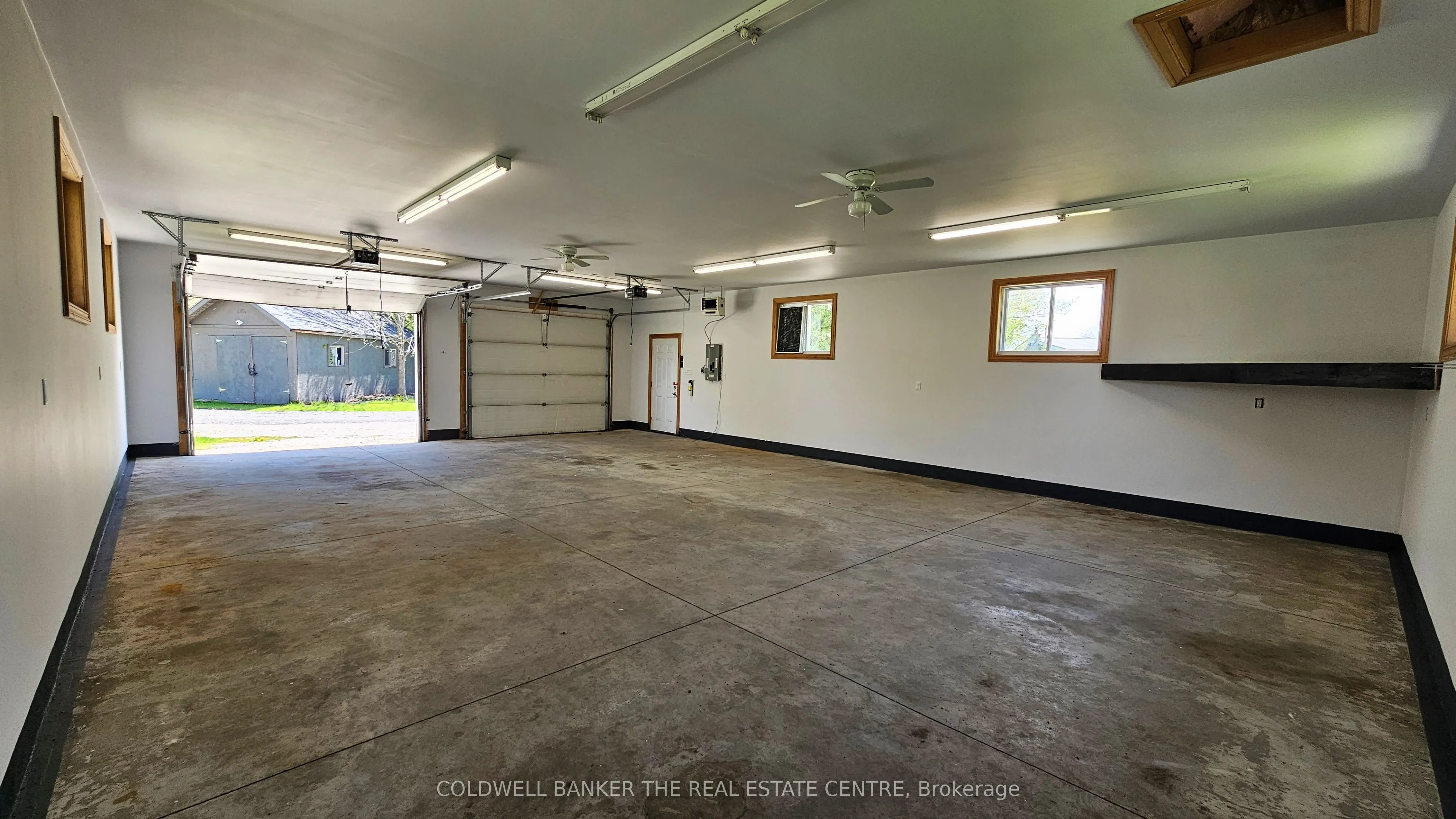 3637 SOUTHWOOD BEACH Boulevard