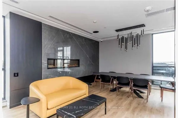 681 Yonge Street N