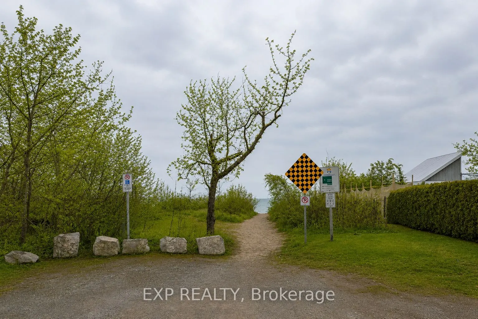 98 Rue Vanier Road