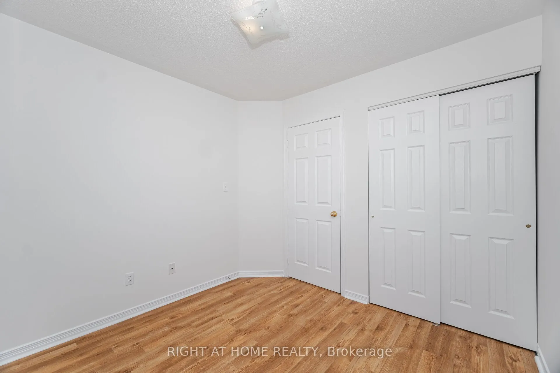 23 Peartree Court