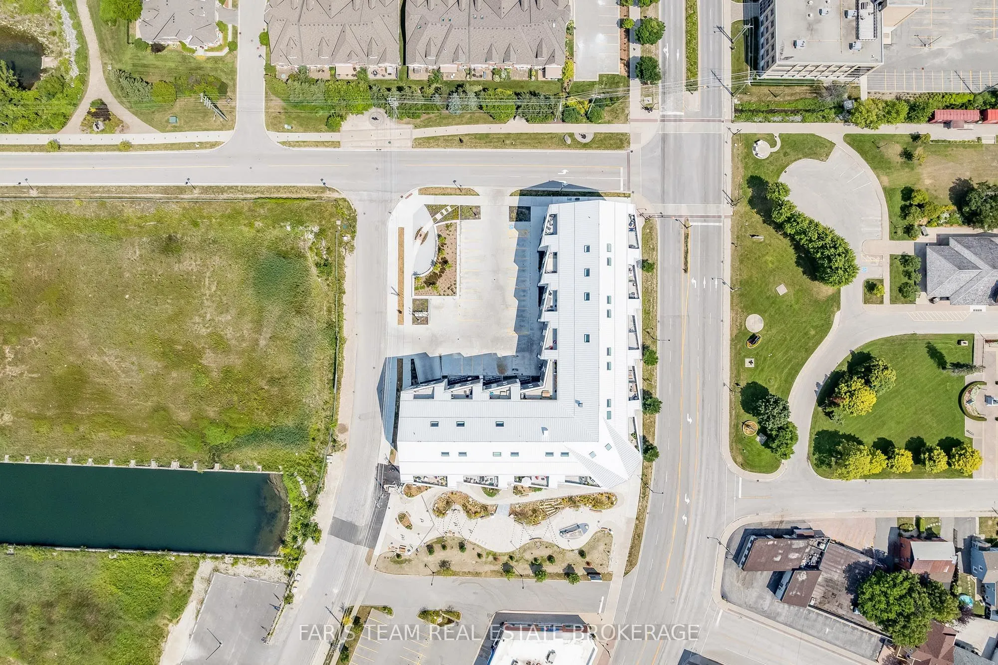 31 Huron Street #611