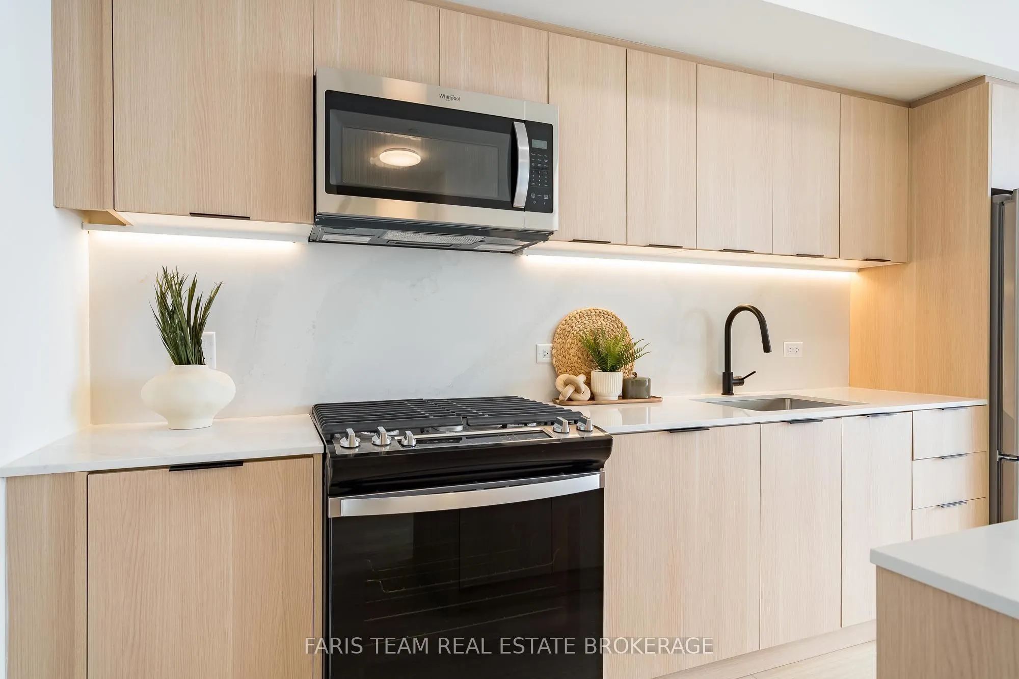 31 Huron Street #611