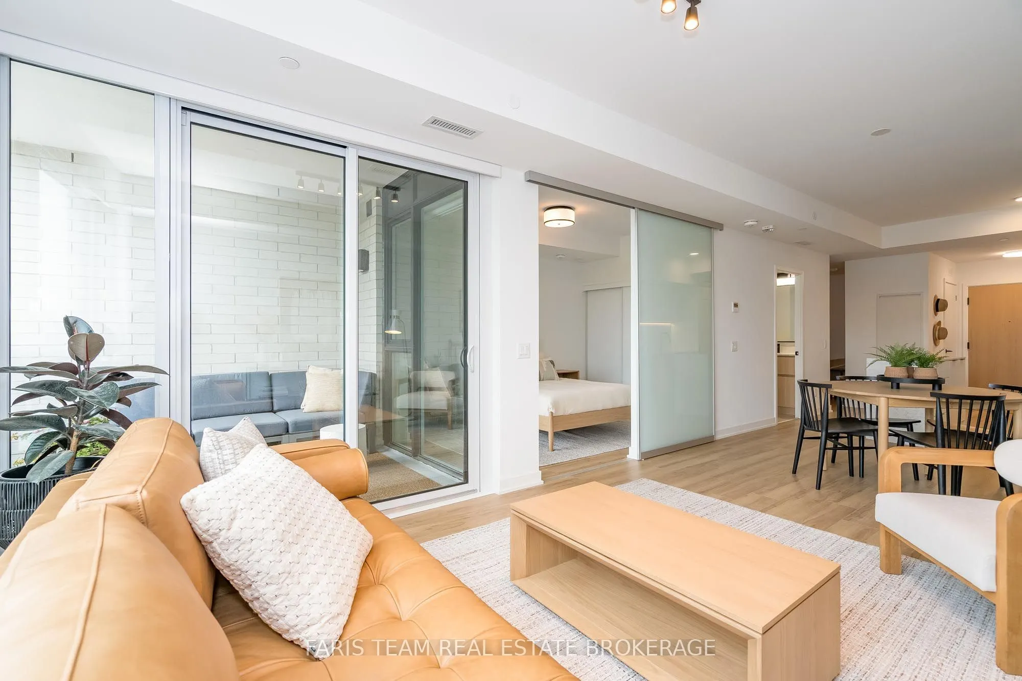 31 Huron Street #209