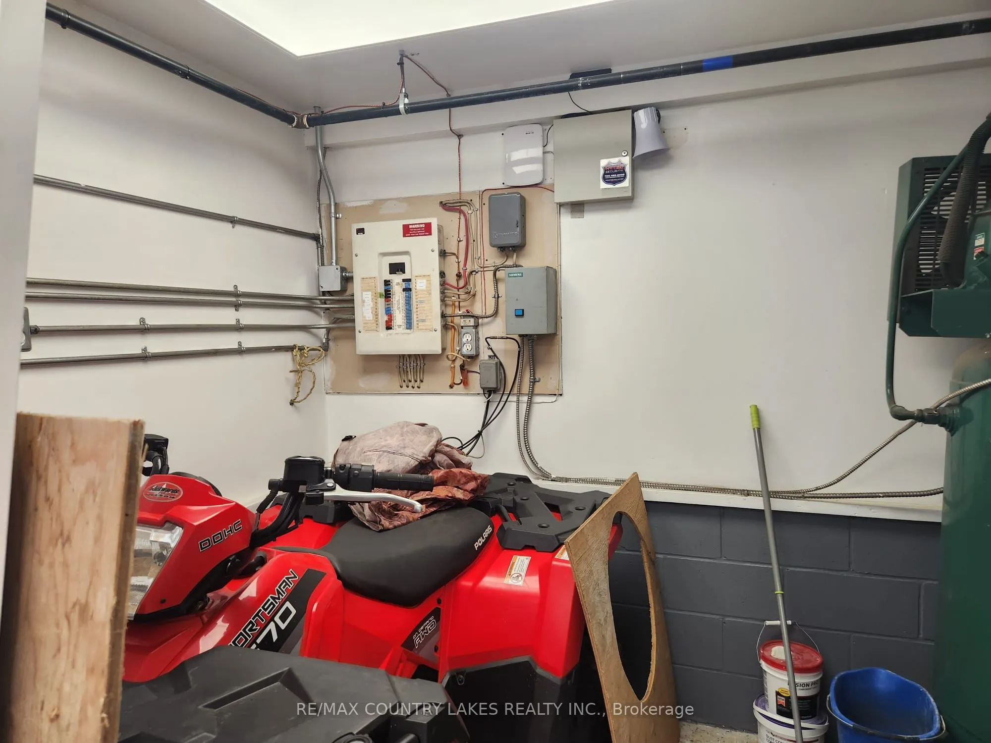 3232 Simcoe Road