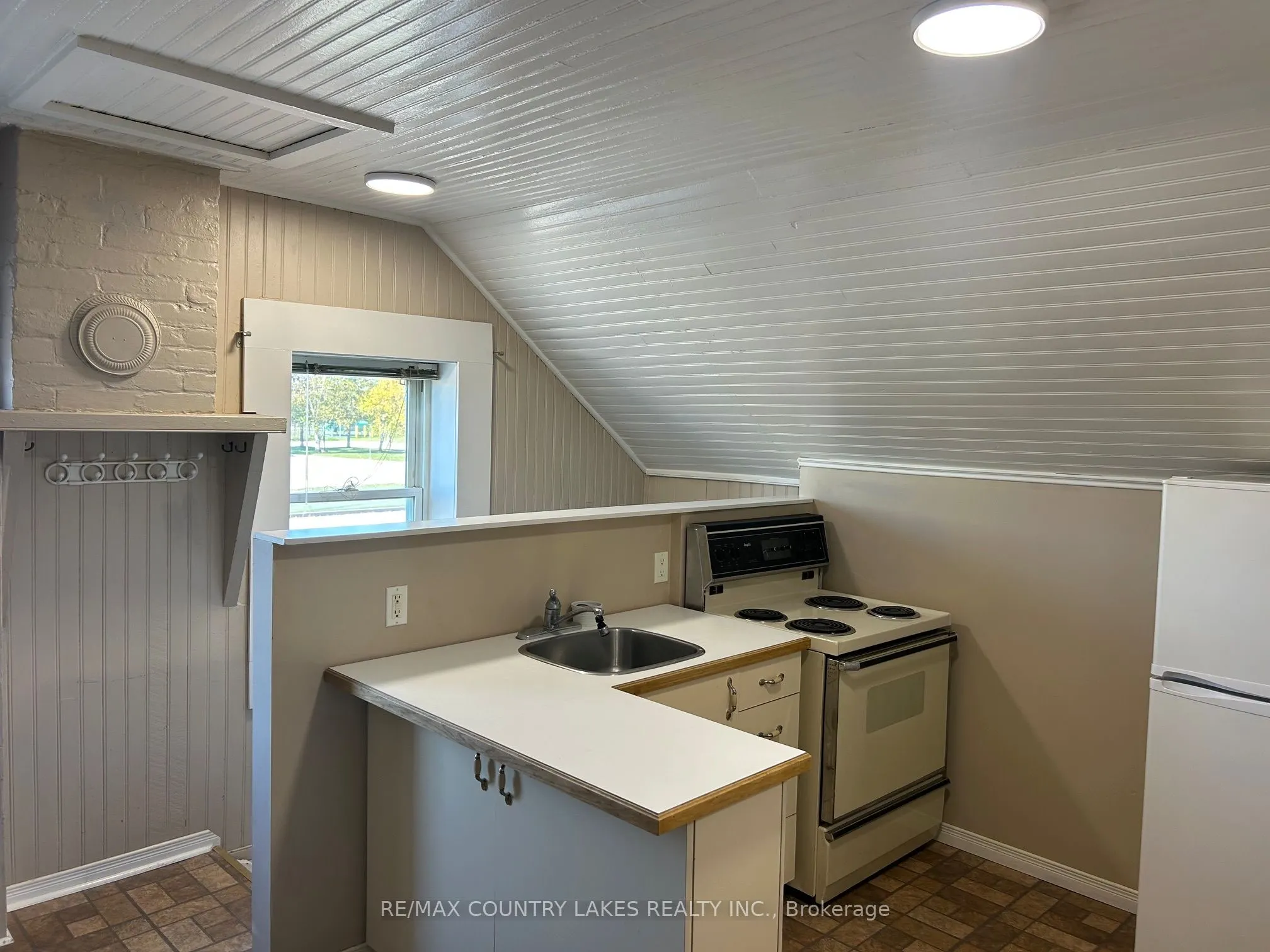 3232 Simcoe Road