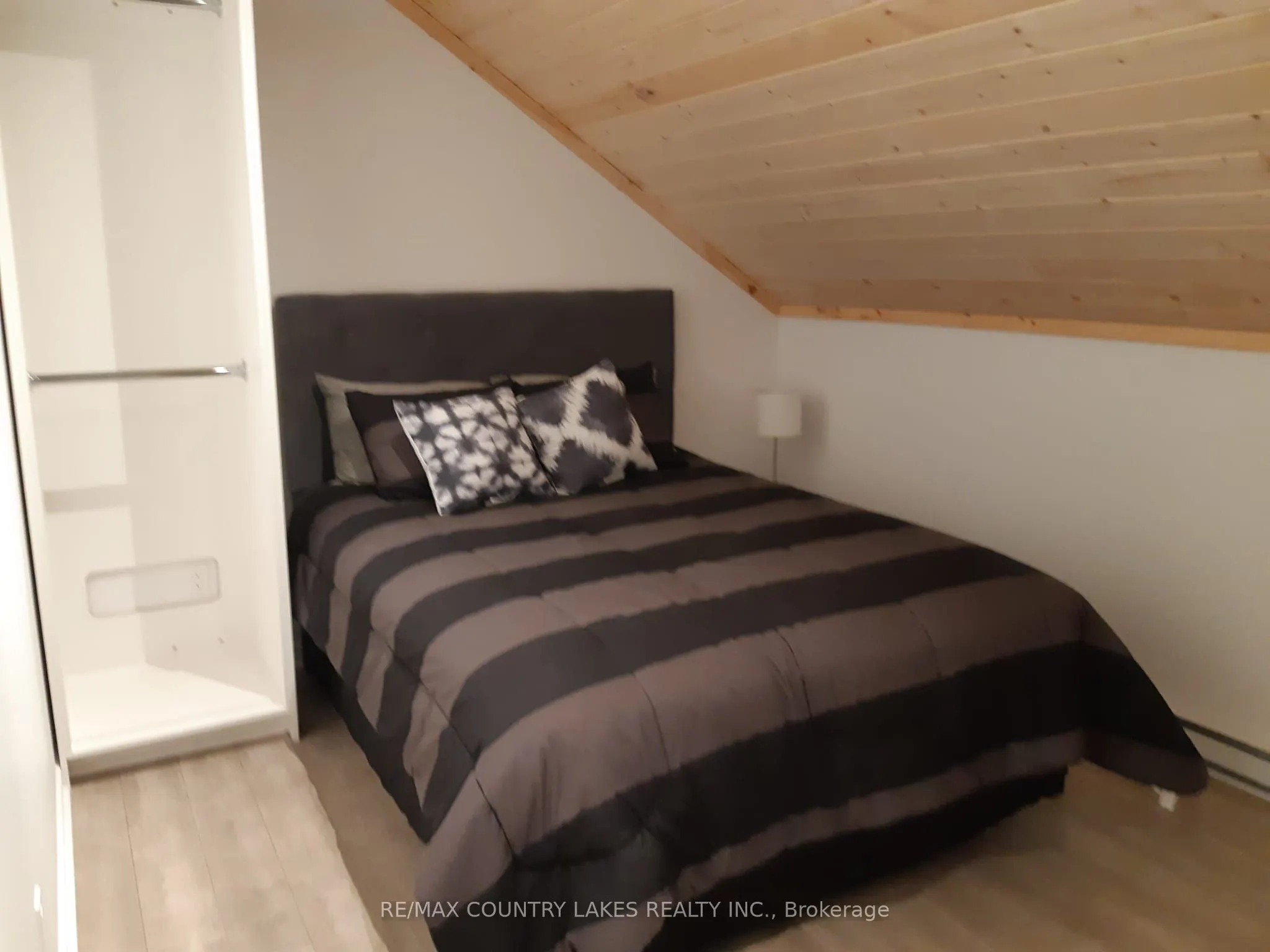 3232 Simcoe Road