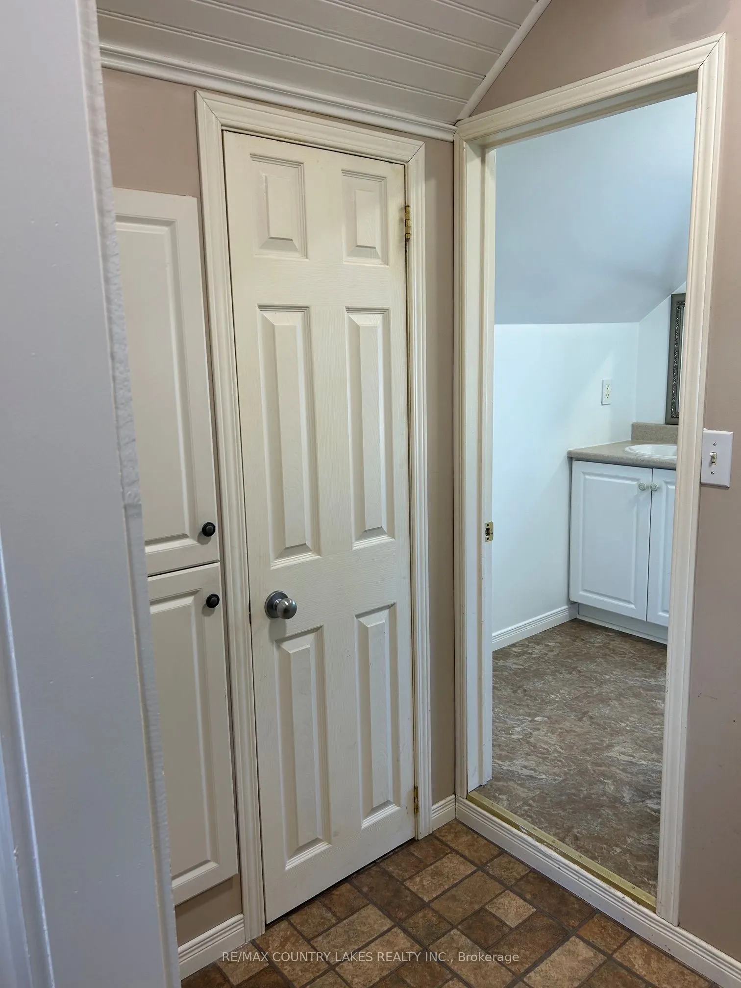 3232 Simcoe Road