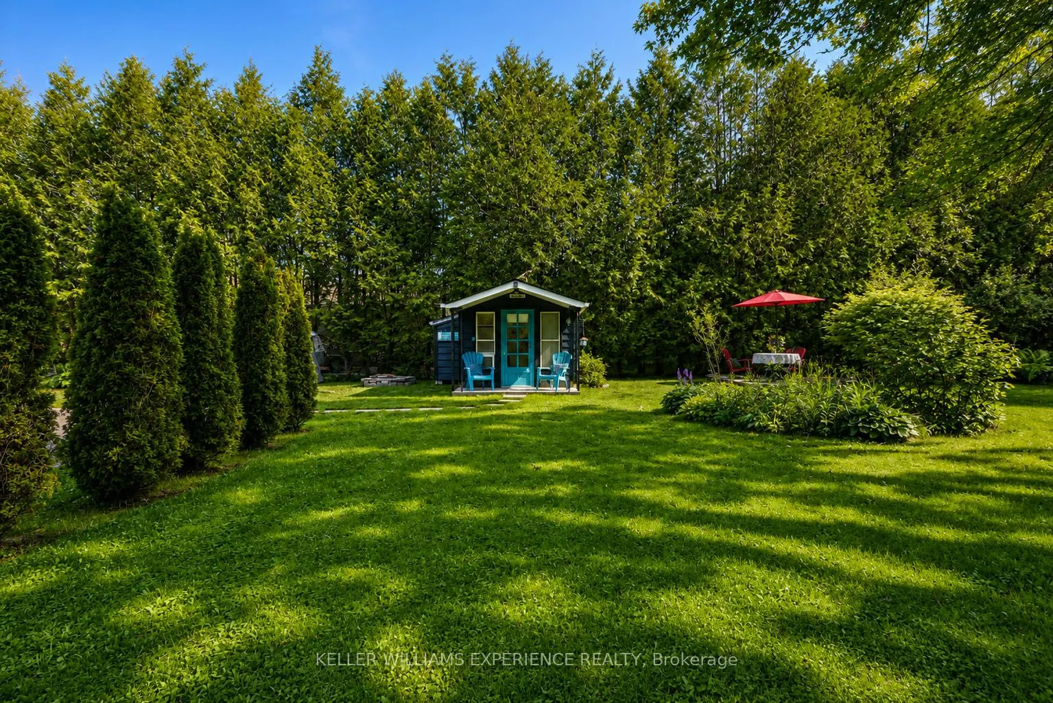 15 LEONARD Avenue