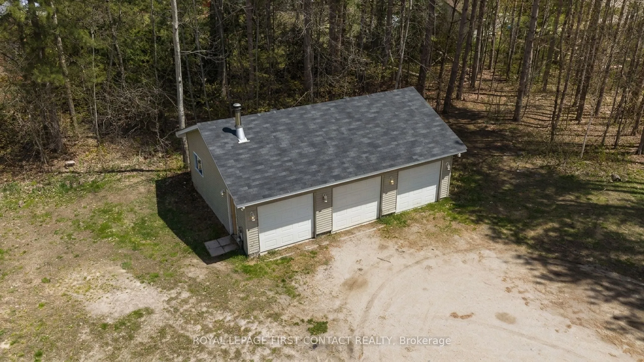 2228 Monck Road