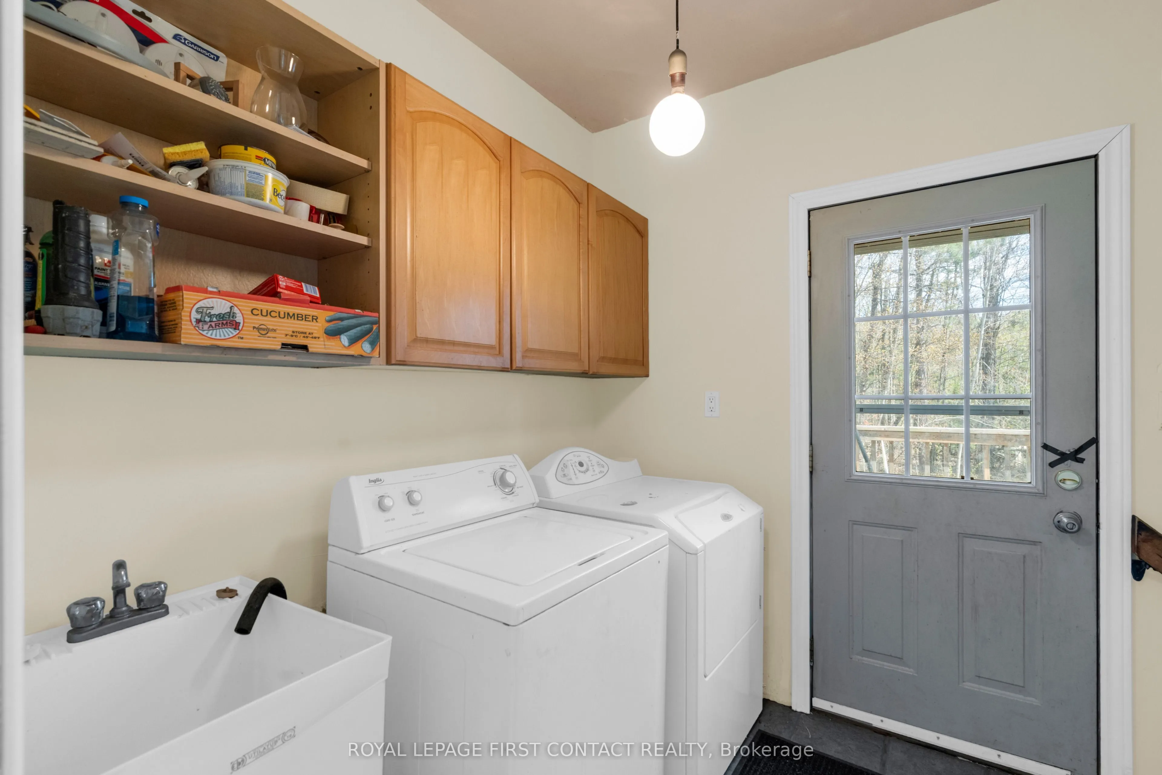 2228 Monck Road