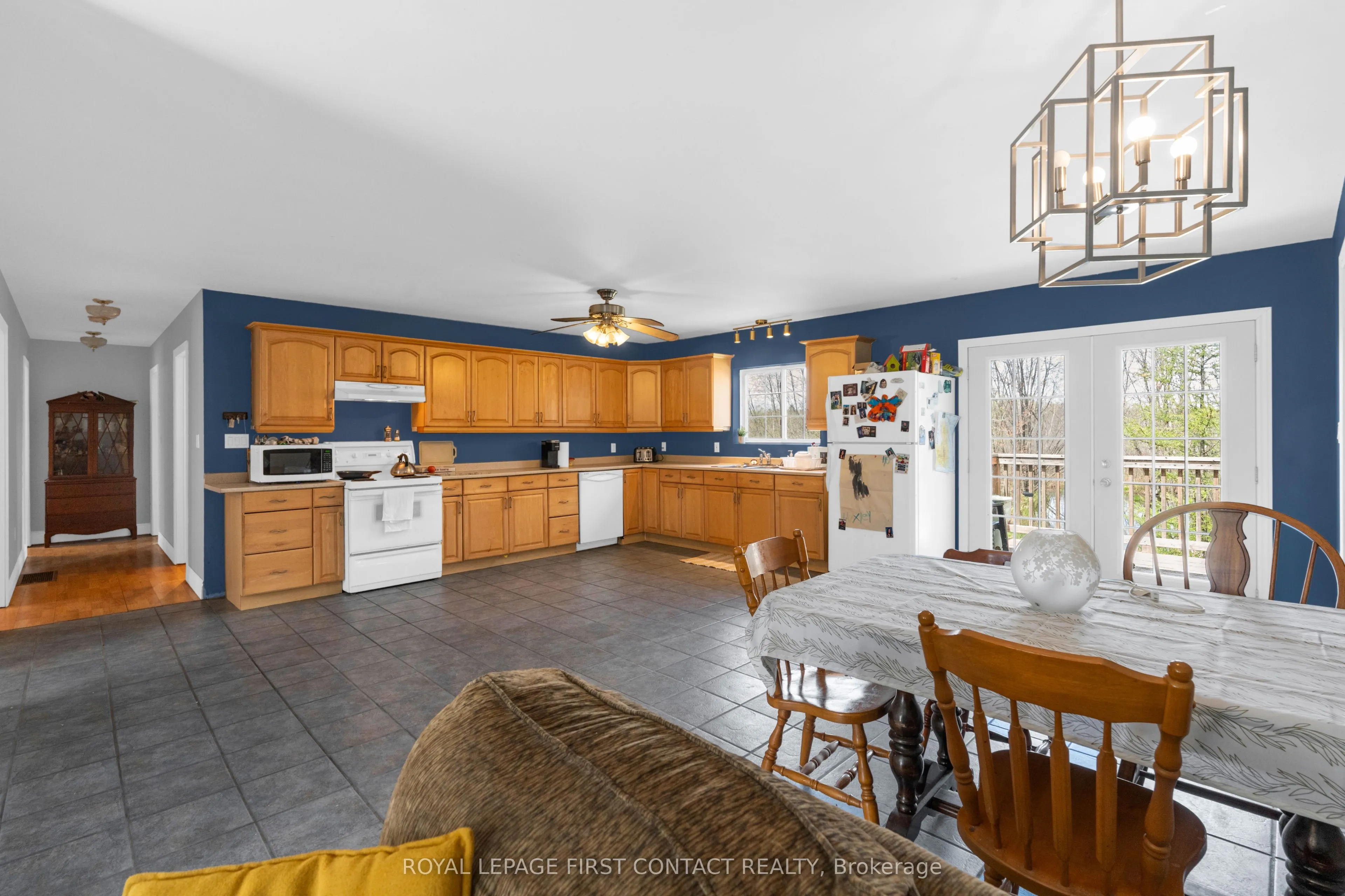 2228 Monck Road