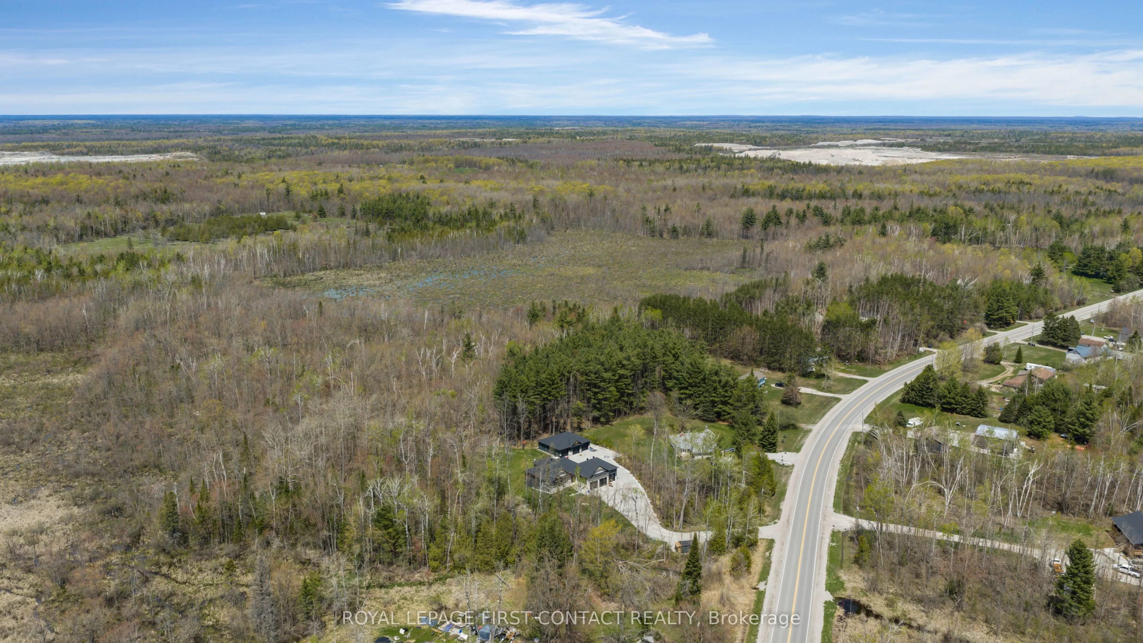 2228 Monck Road