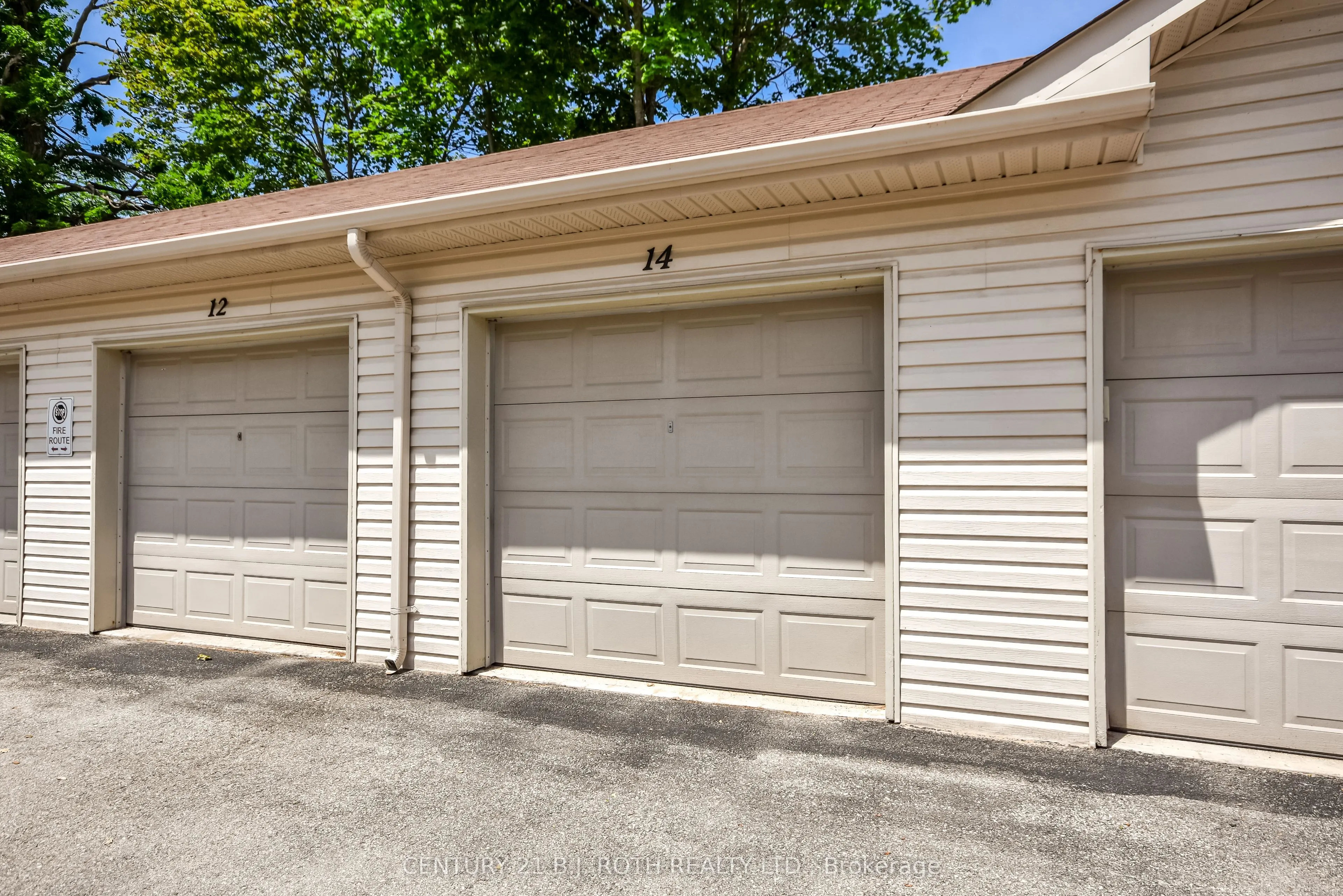9 Westmount Drive S #Unit 302