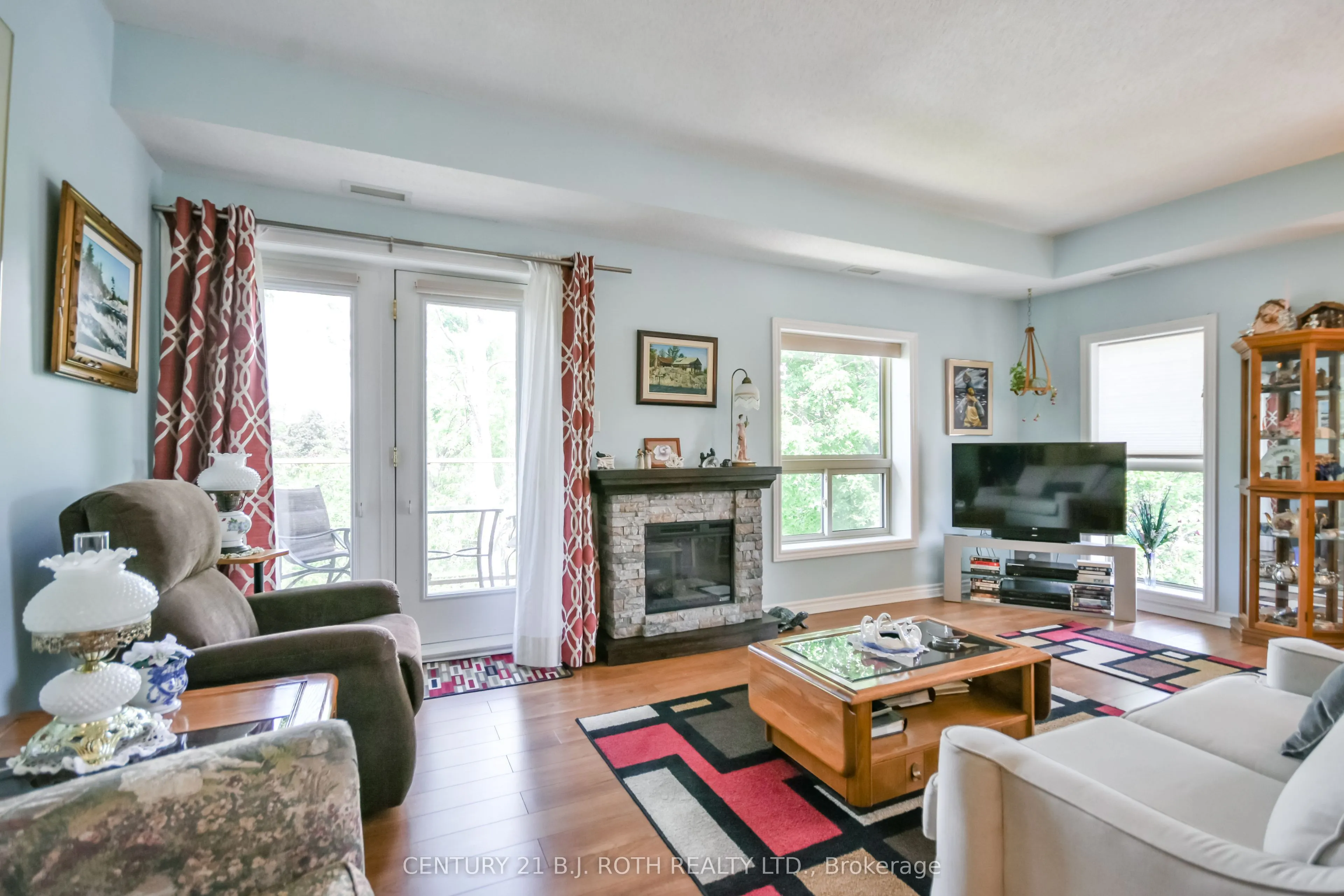 9 Westmount Drive S #Unit 302