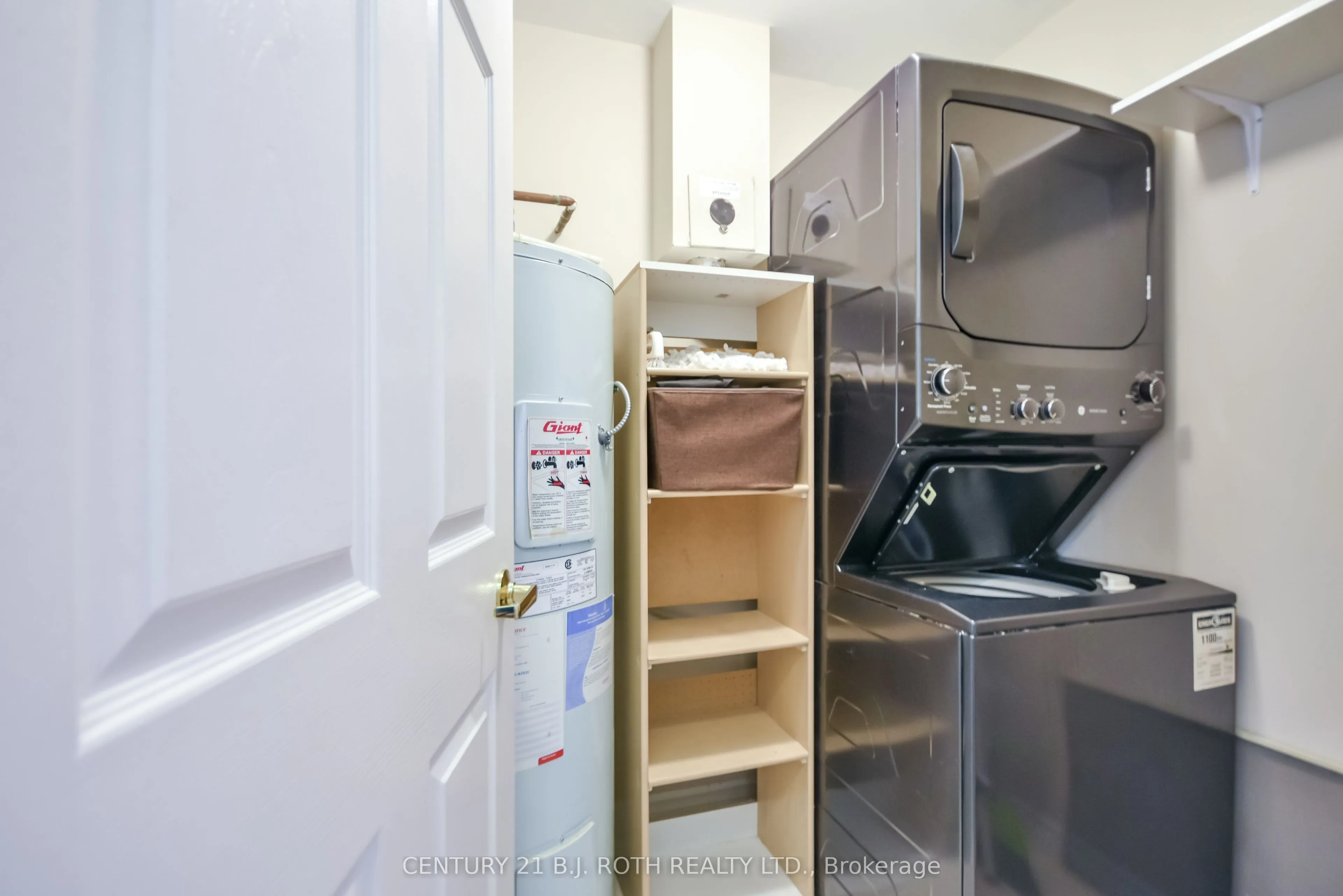 9 Westmount Drive S #Unit 302