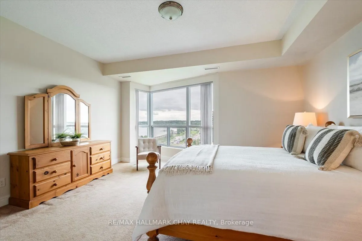 2 Toronto Street #1411