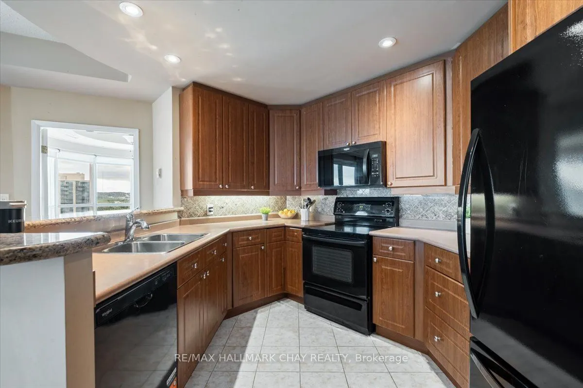 2 Toronto Street #1411