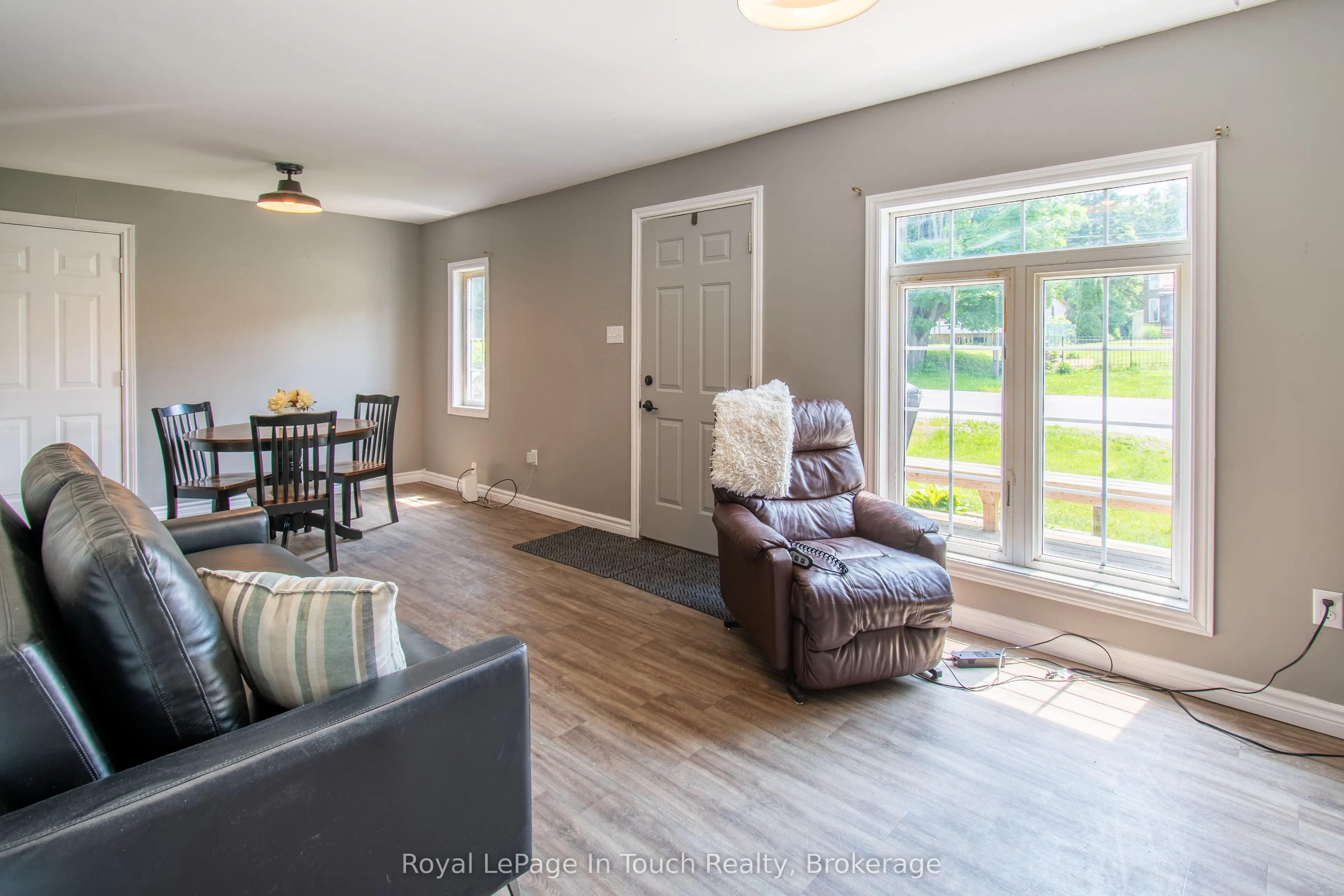 78 KING RD
