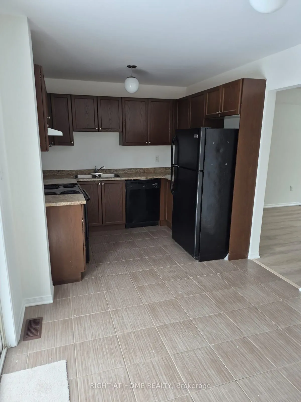 3 PEARTREE Court