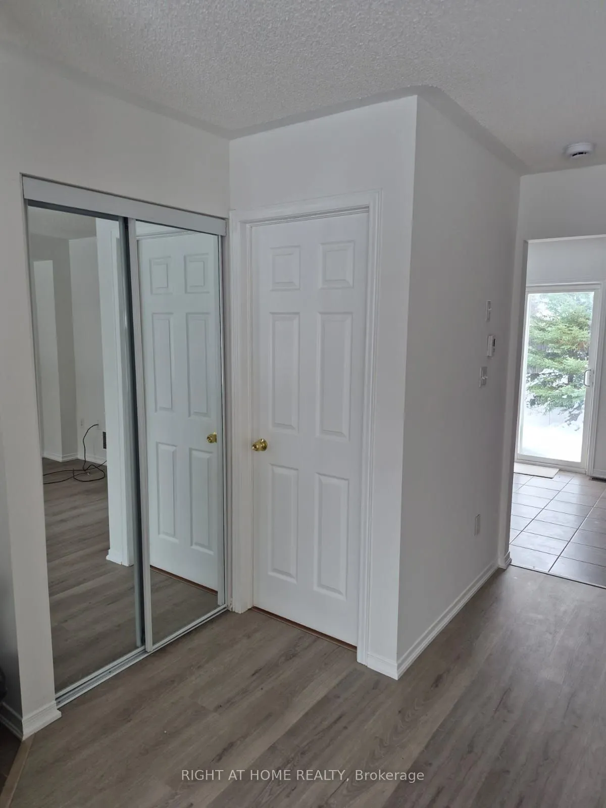 3 PEARTREE Court