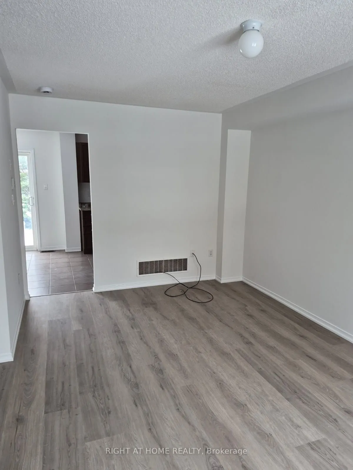 3 PEARTREE Court