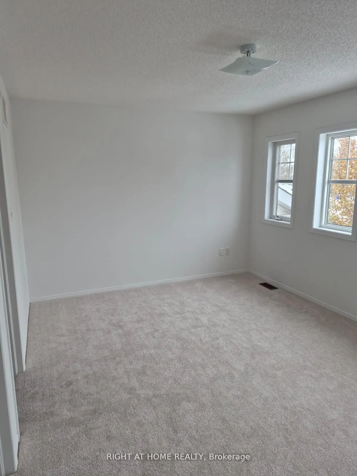 3 PEARTREE Court