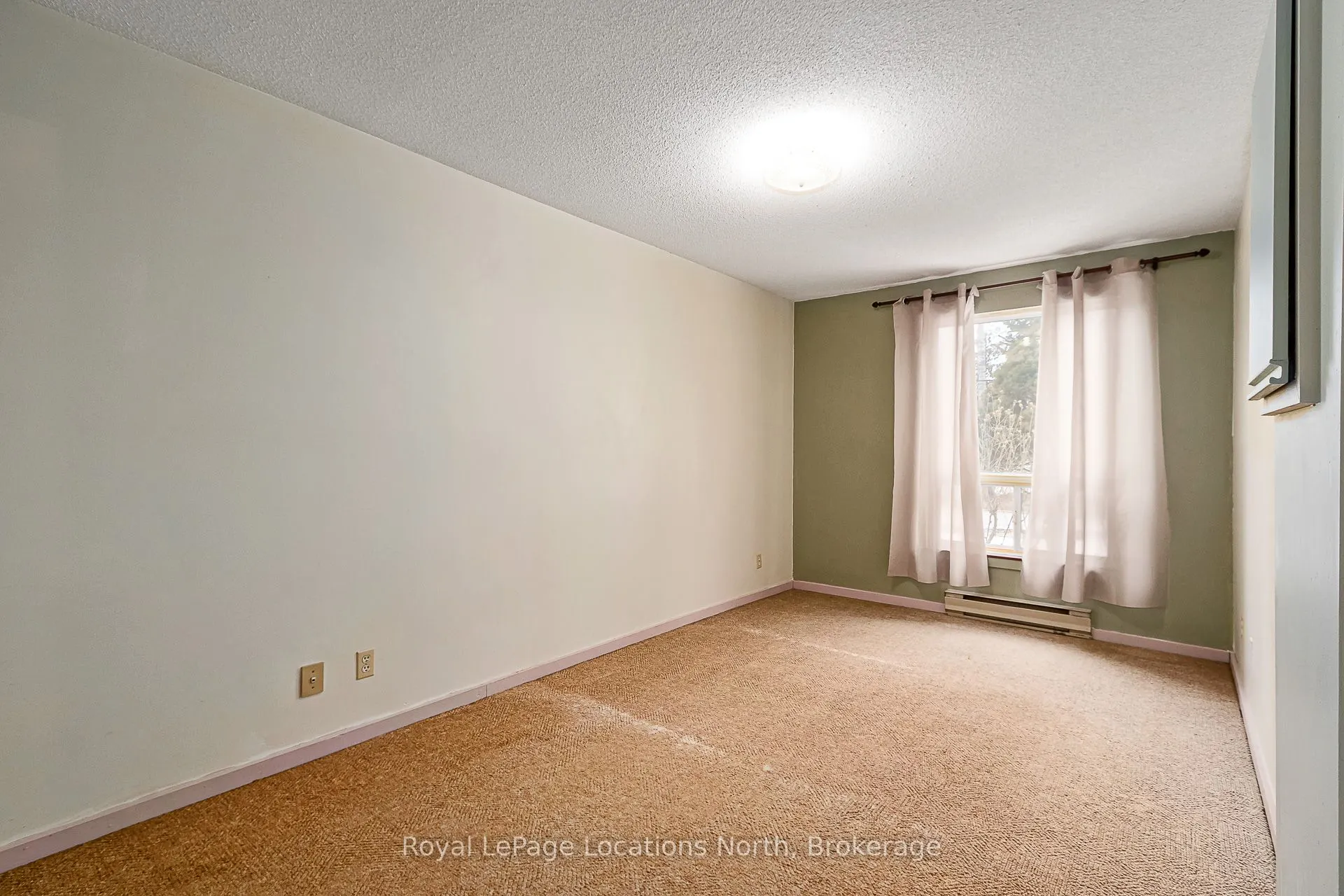 891 River Road W #1