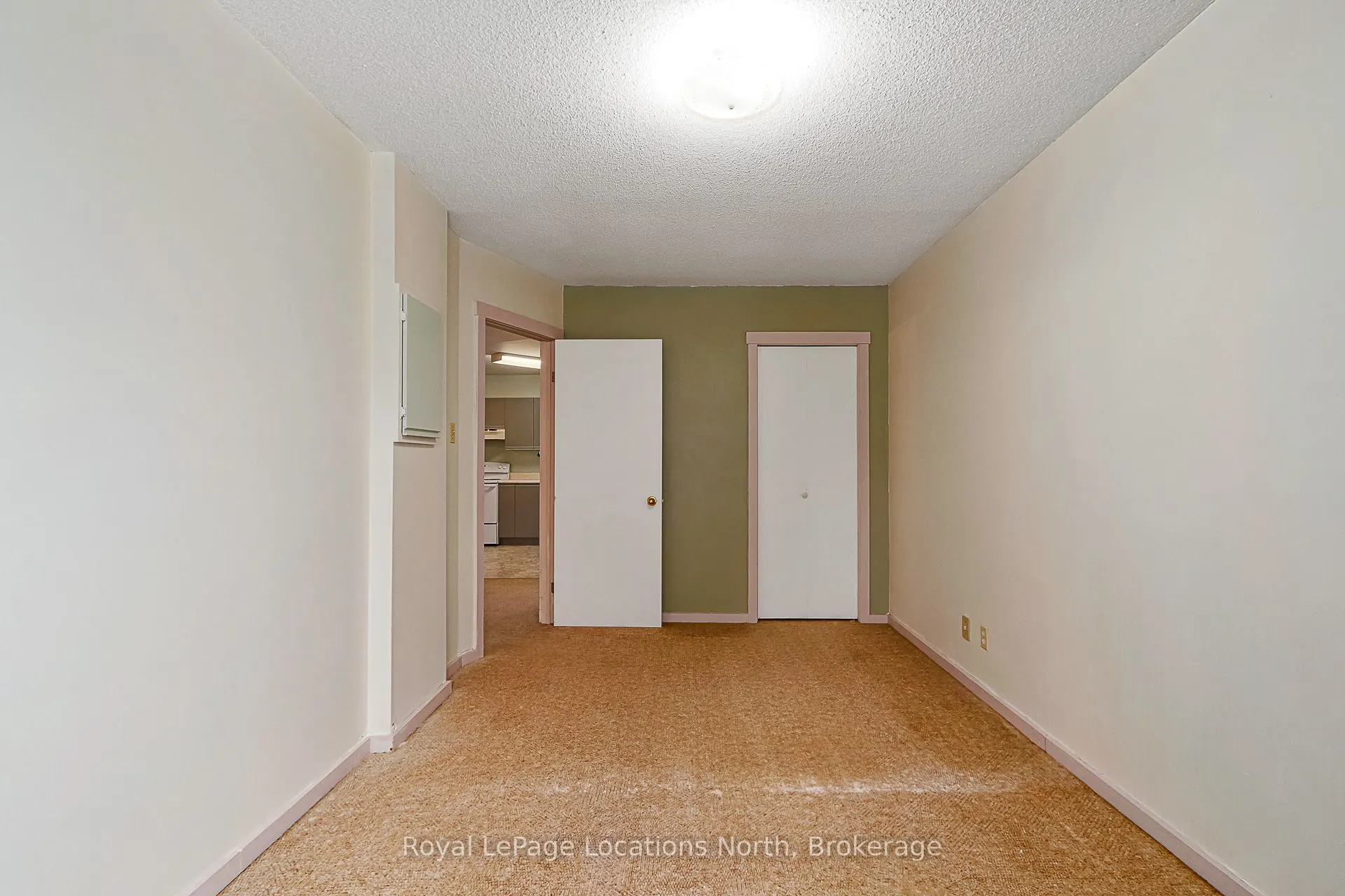 891 River Road W #1