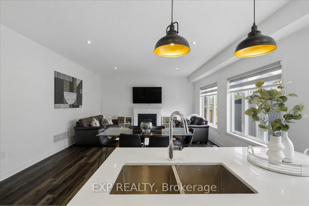11 Catamaran Drive
